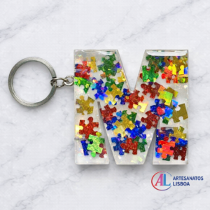 Chaveiro com Letras e Flores Secas